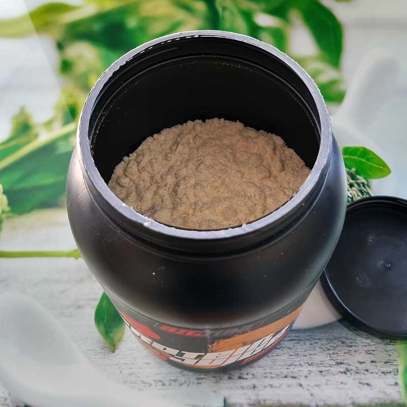 Blick in frisch geöffnete Dose Big Zone Protein Juice