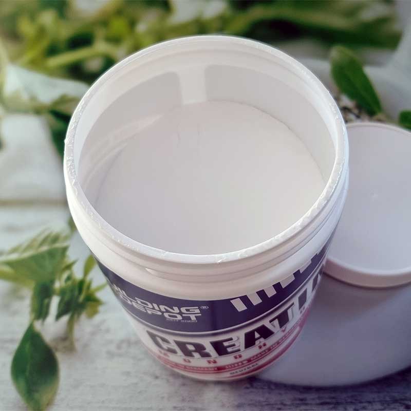 Bild zeigt frisch geöffnete Dose Creapure von Bodybuilding Depot