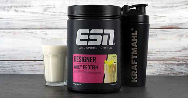 ESN Designer Whey im Test – Produktdose mit Shake und Kraftmahl-Shaker.