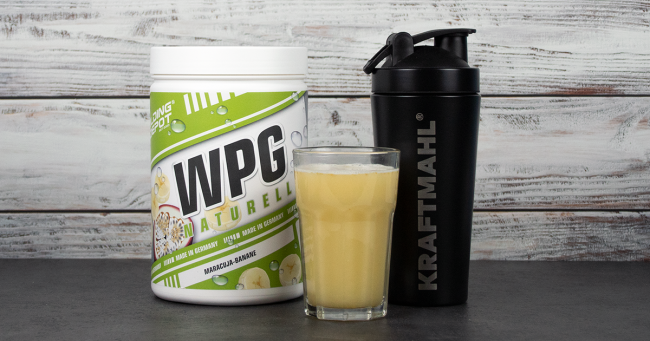 Bild zeigt WPG Naturell und einen fertigen Shake